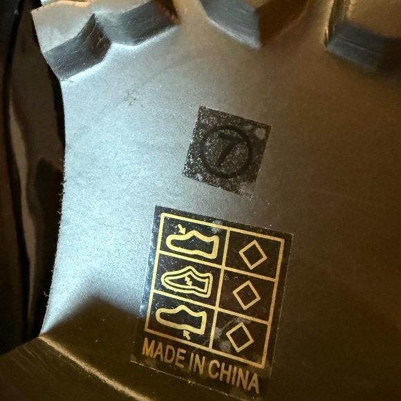 Princess Polly Black Patent Leather Loafers with Gold Accent-Size 7 like new! - Picture 16 of 16